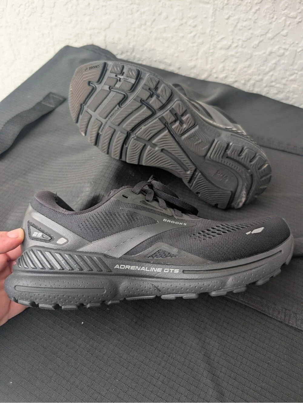 Brooks Women's Adrenaline GTS 23 Shoe Size 7 Wide Triple Black Walking Sneakers